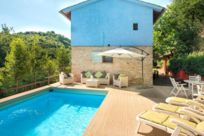 Canapegna Village - private villas and 2 pools in the heart of Le Marche